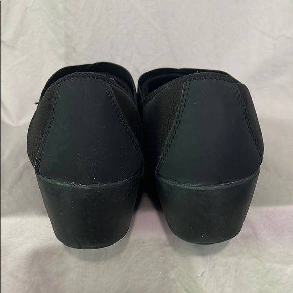 Crocs dual comfort Women's Black Slip-On Shoes Good Used Condition - Picture 8 of 11